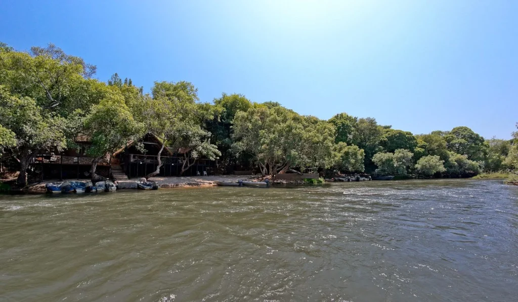 Ichingo Chobe River Lodge