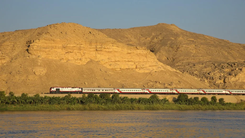 Abela Train 82 Cairo to Luxor