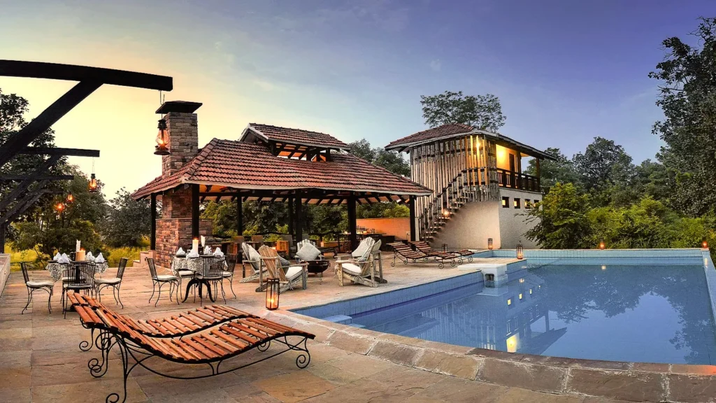 Denwa Backwater Escape