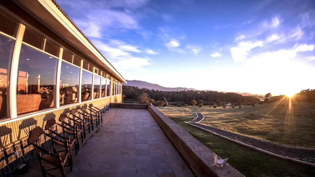 Lakutaia Lodge