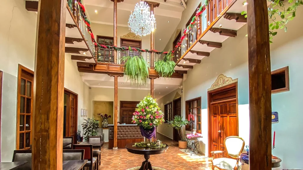 Santa Lucia House