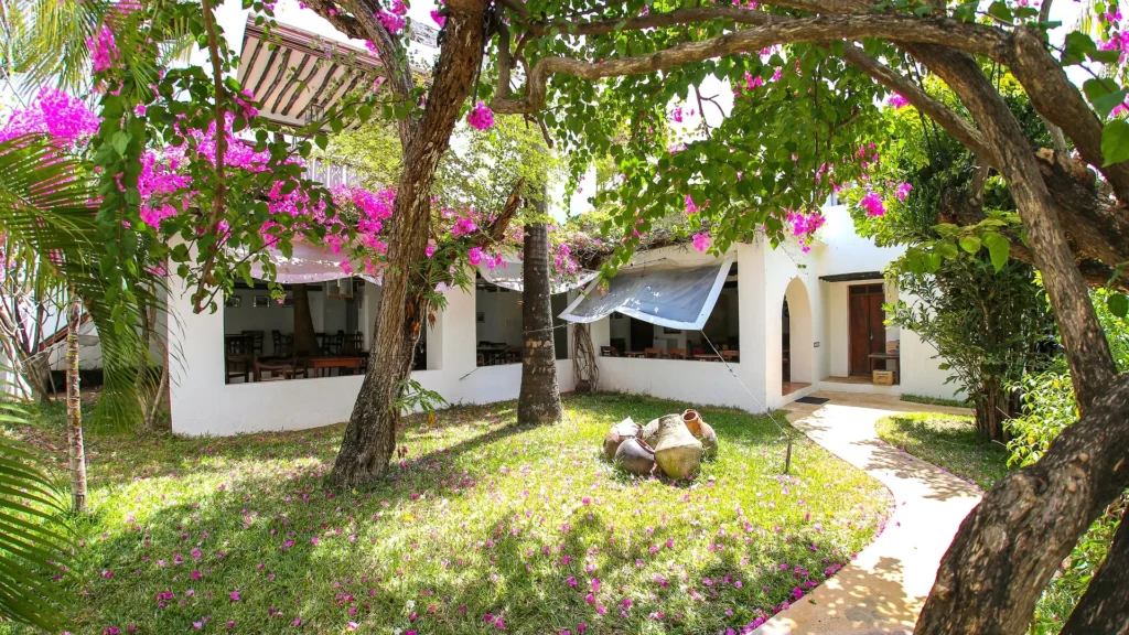 Kijani Hotel
