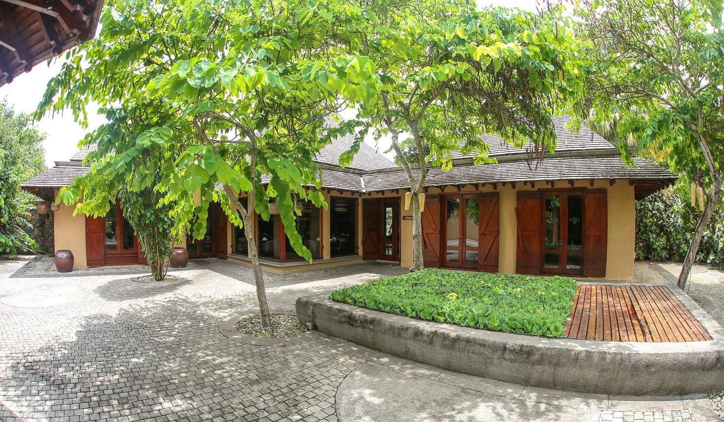 Maradiva Villas Resort