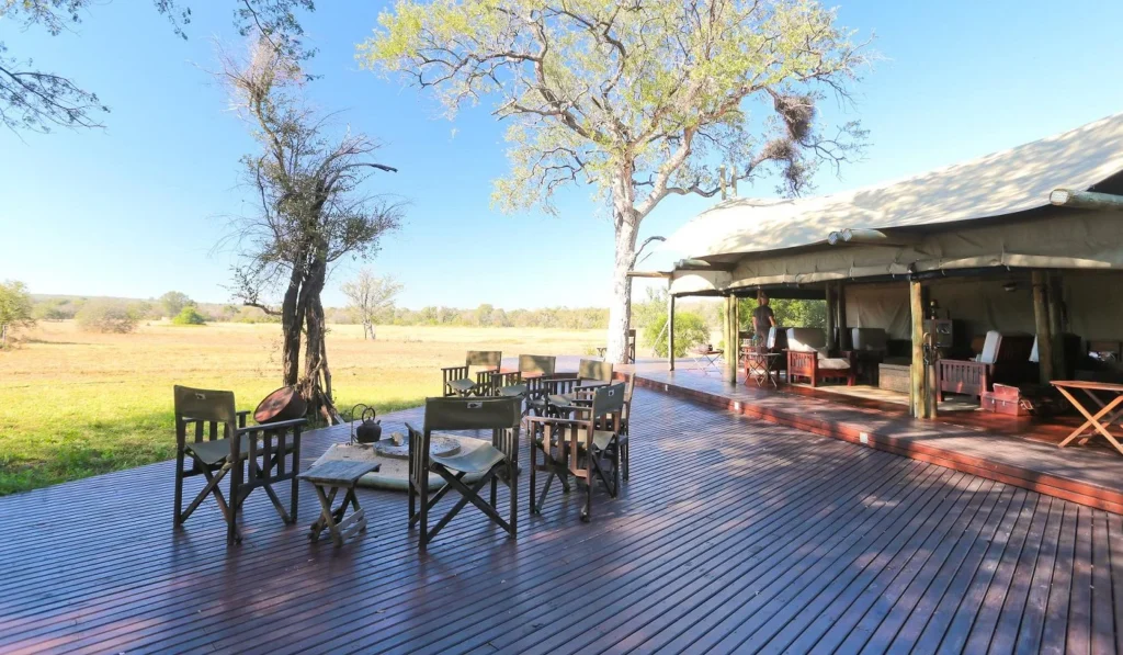 Rhino Plains Camp