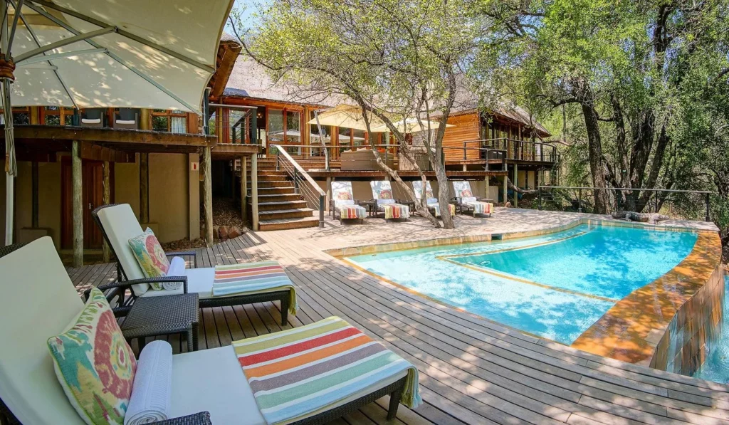 Morukuru River House