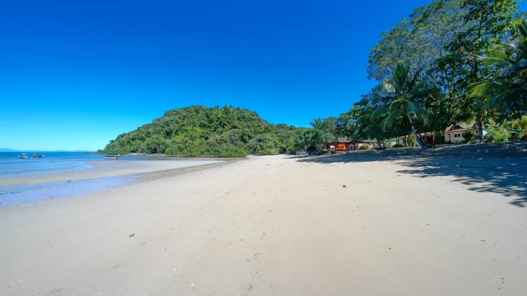Sakatia Lodge