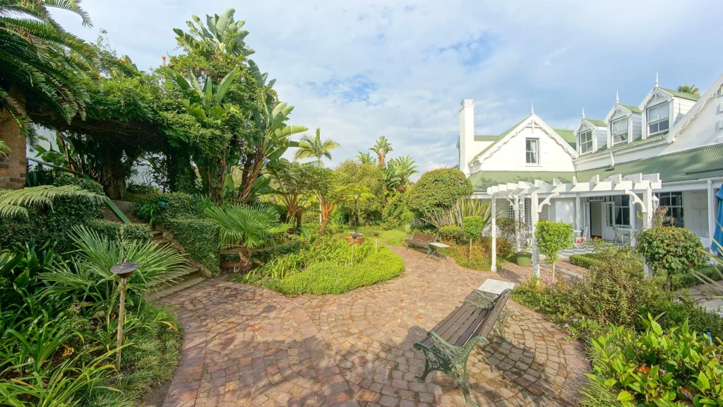 Falcon’s View Manor